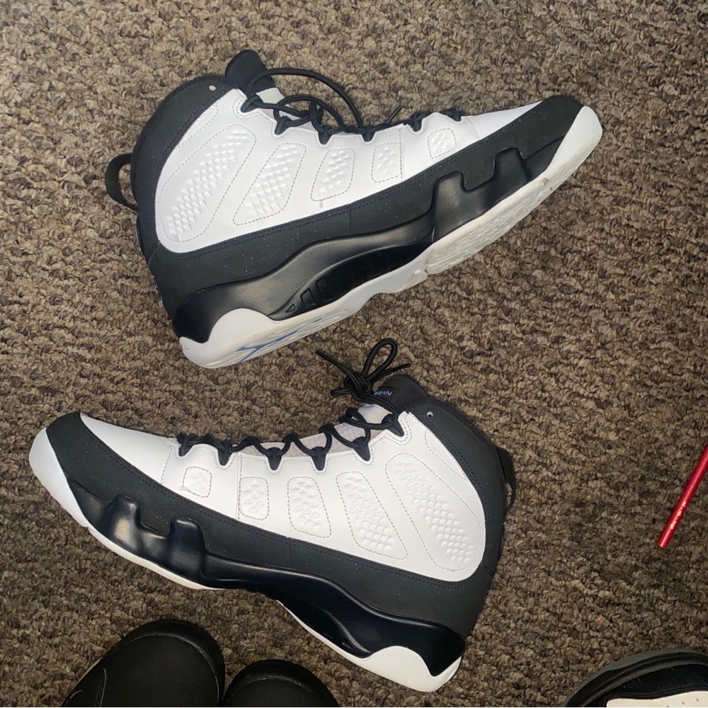 Jordan 9 - Picture 6 of 8